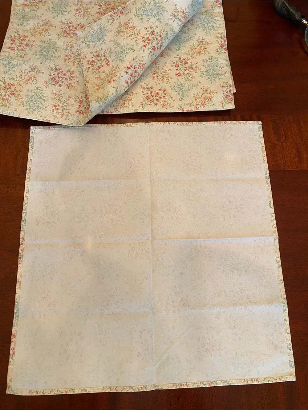 Longaberger Vintage Blossom Floral Cotton Placemat and Napkin Set of 6